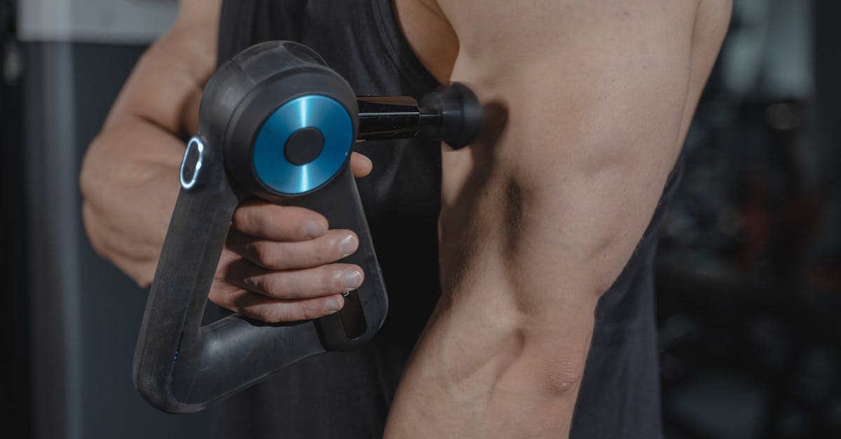 découvrez l'art du self-massage pour soulager le stress, détendre vos muscles et améliorer votre bien-être au quotidien. apprenez des techniques simples et efficaces à intégrer dans votre routine.