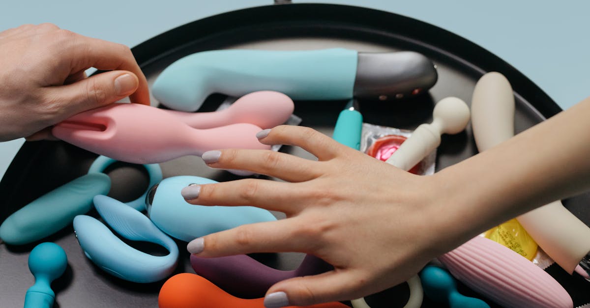 découvrez tout sur le dildo : types, conseils d'utilisation, bienfaits et astuces pour choisir le modèle adapté à vos envies. informations essentielles et guide complet pour une expérience intime épanouissante.